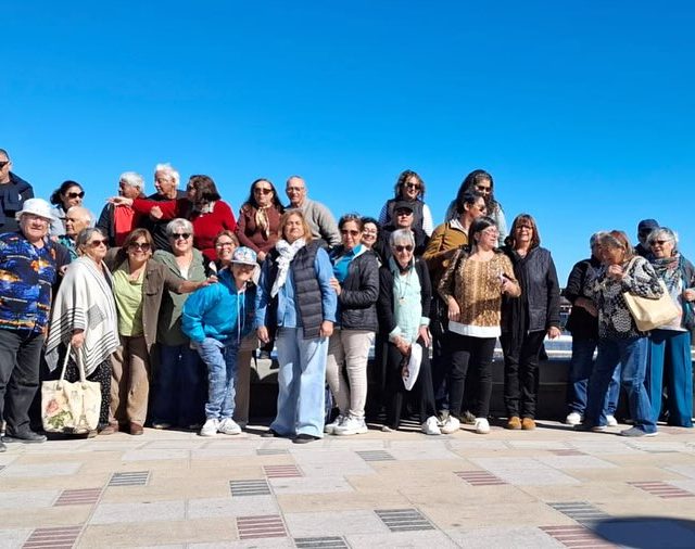 Agrupación de Infiernillo viaja a La Serena gracias al programa de viajes sociales del municipio
